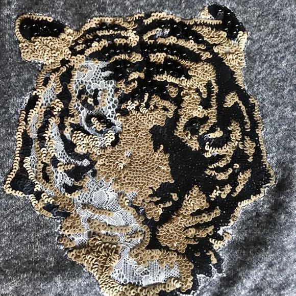Express Cropped Sweatshirt w/Sequin and Lace Tiger - Picture 4 of 6